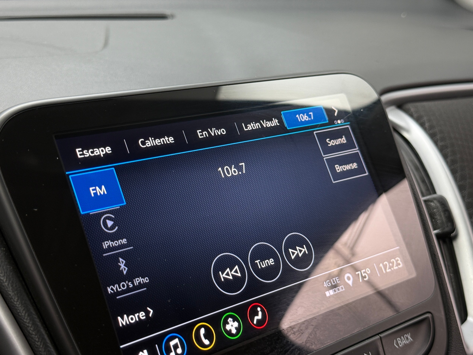 Thumbnail: 2023 Chevrolet Malibu - 4