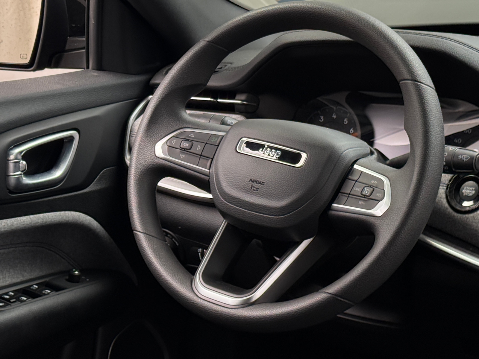 Thumbnail: 2024 Jeep Compass - 5