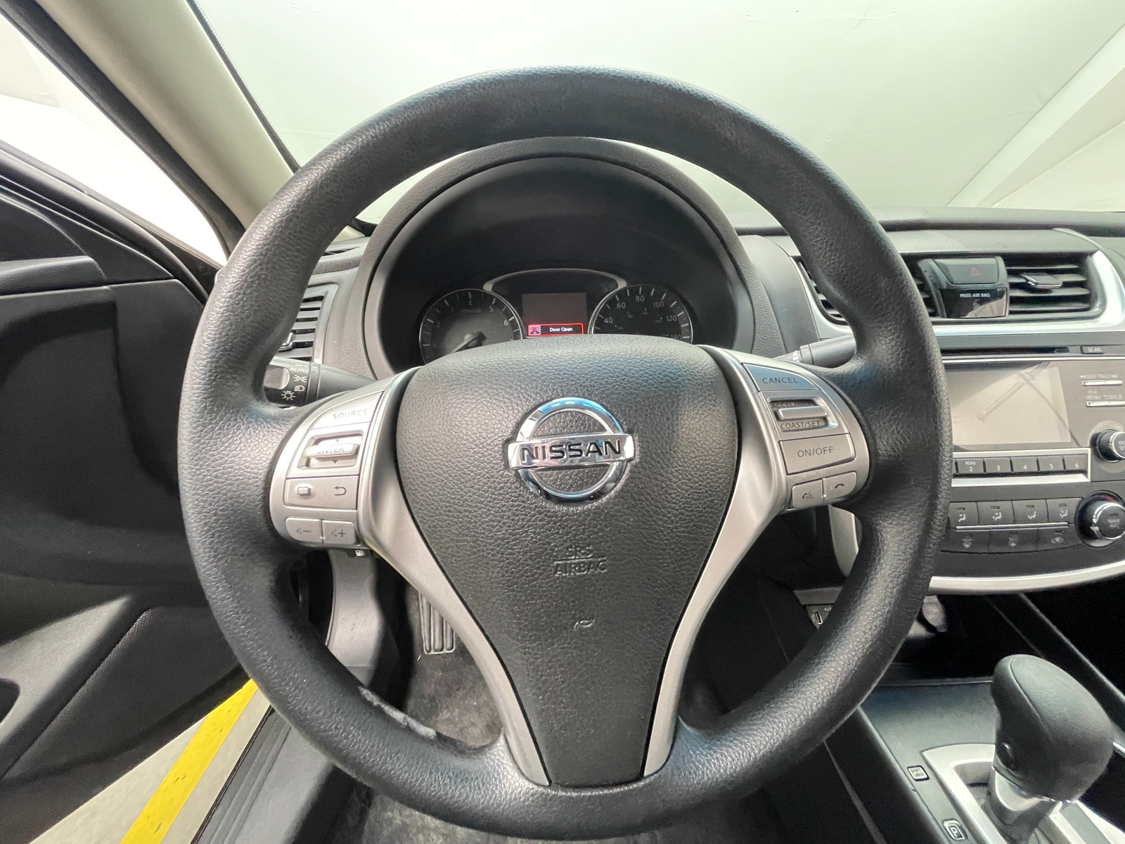 Thumbnail: 2017 Nissan Altima - 5