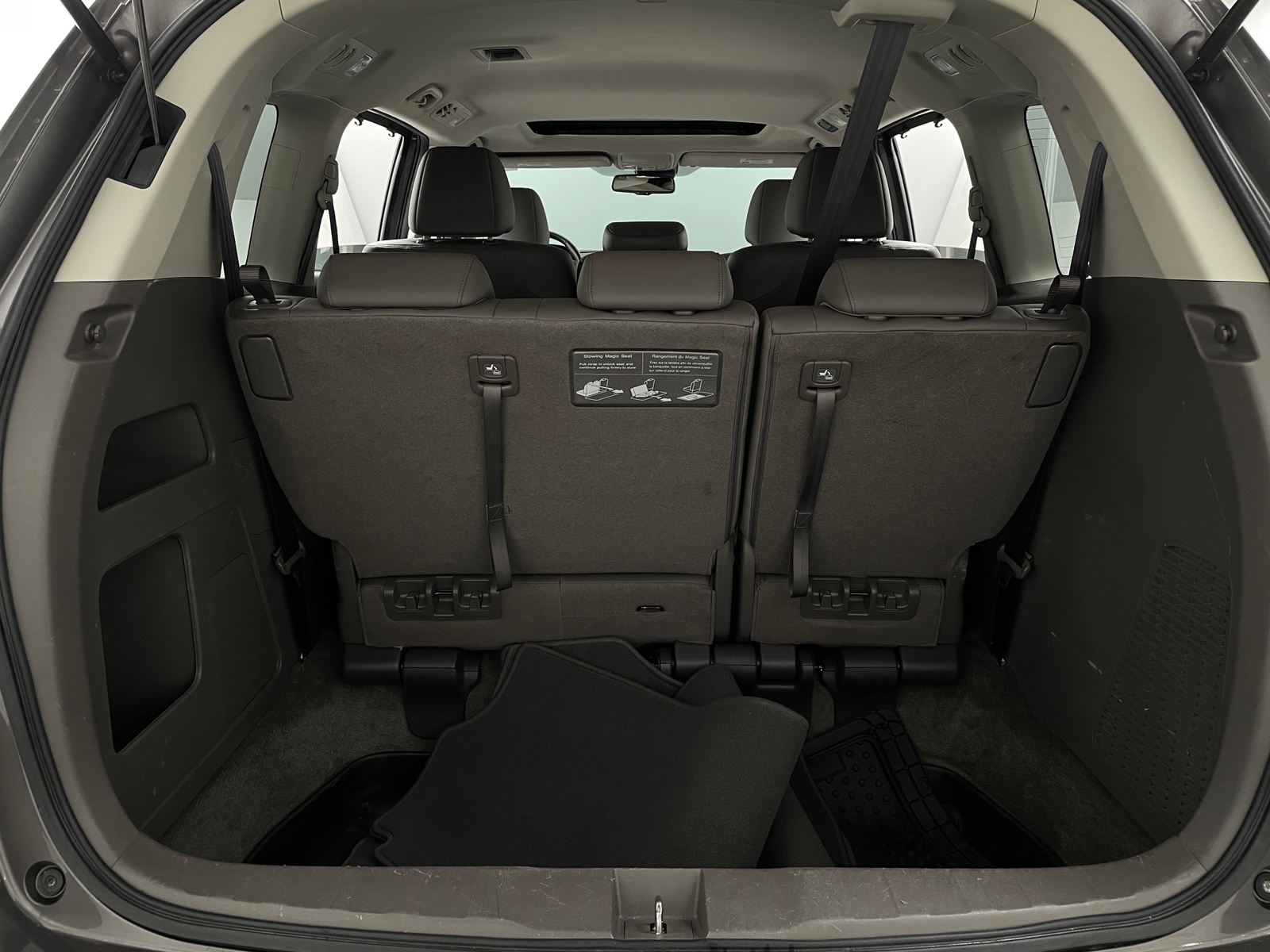 Thumbnail: 2017 Honda Odyssey - 6