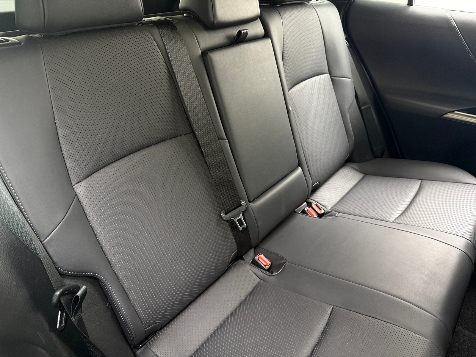 Thumbnail: 2021 Toyota Venza - 5