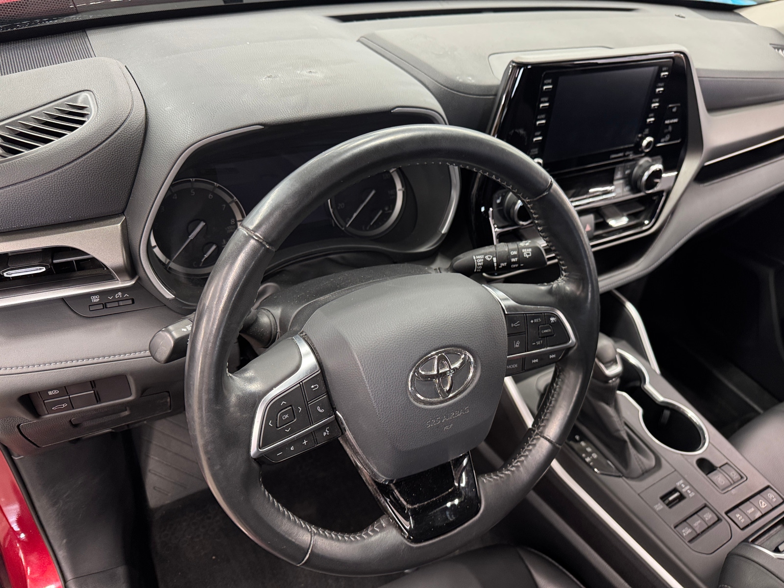 Thumbnail: 2020 Toyota Highlander - 2