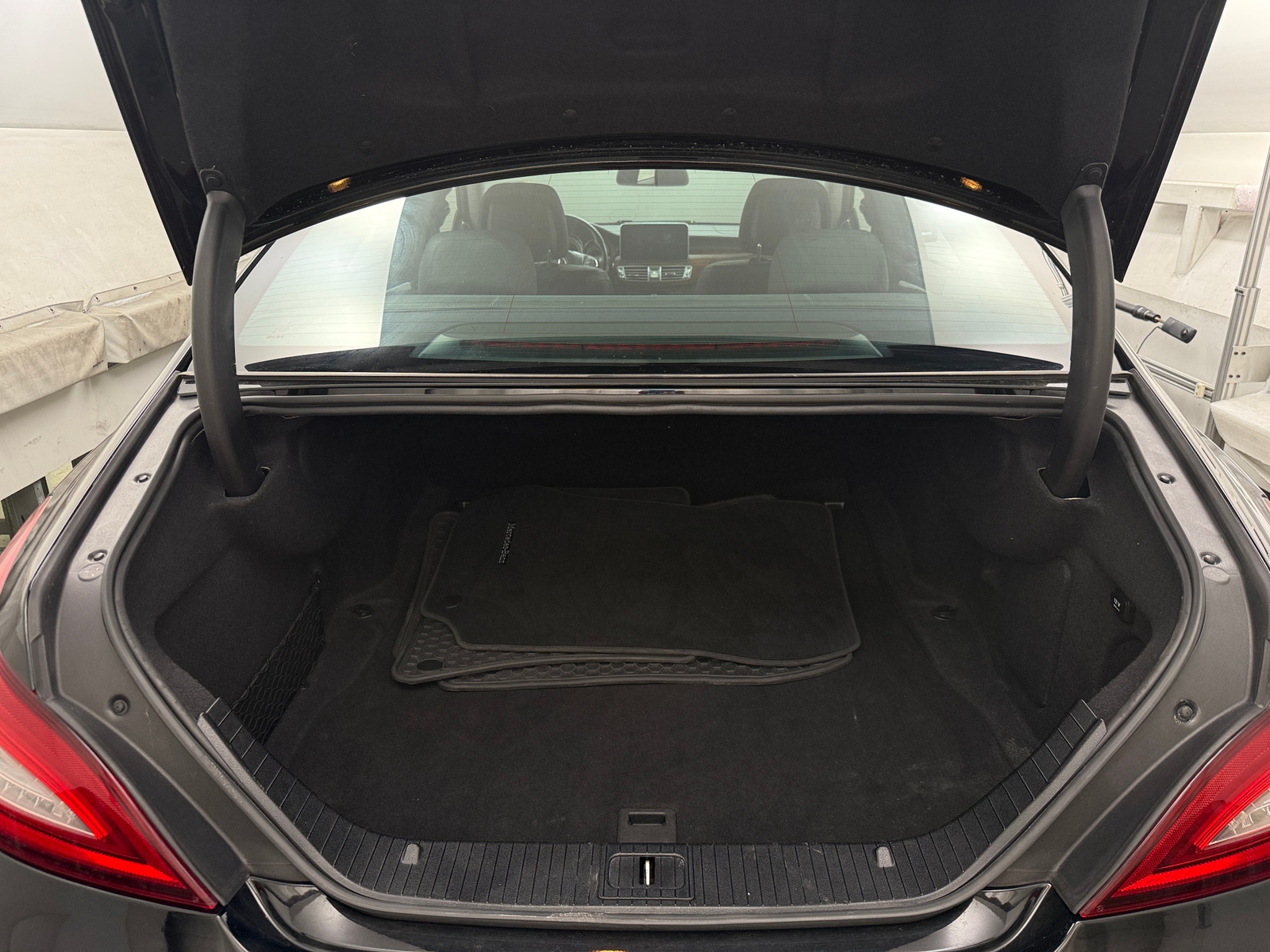 Thumbnail: 2015 Mercedes-Benz CLS - 6