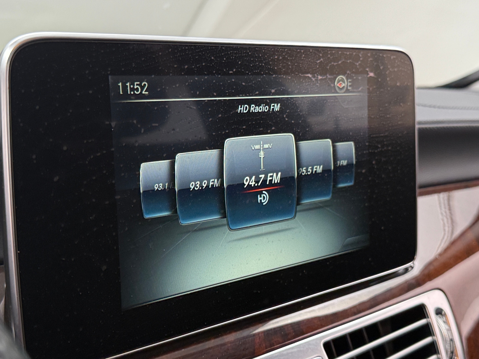 Thumbnail: 2015 Mercedes-Benz CLS - 3