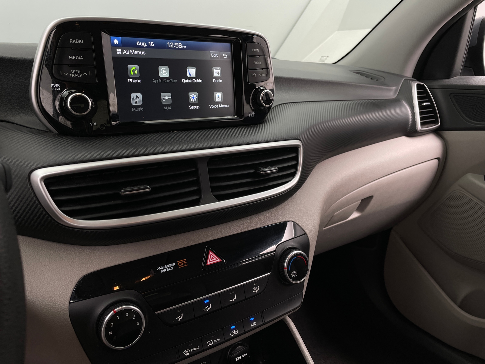 Thumbnail: 2019 Hyundai Tucson - 4