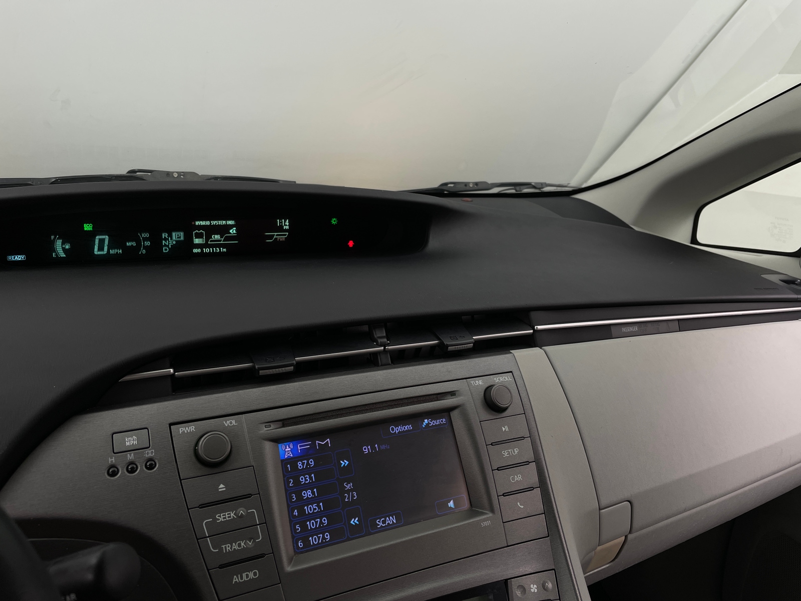 Thumbnail: 2012 Toyota Prius - 4