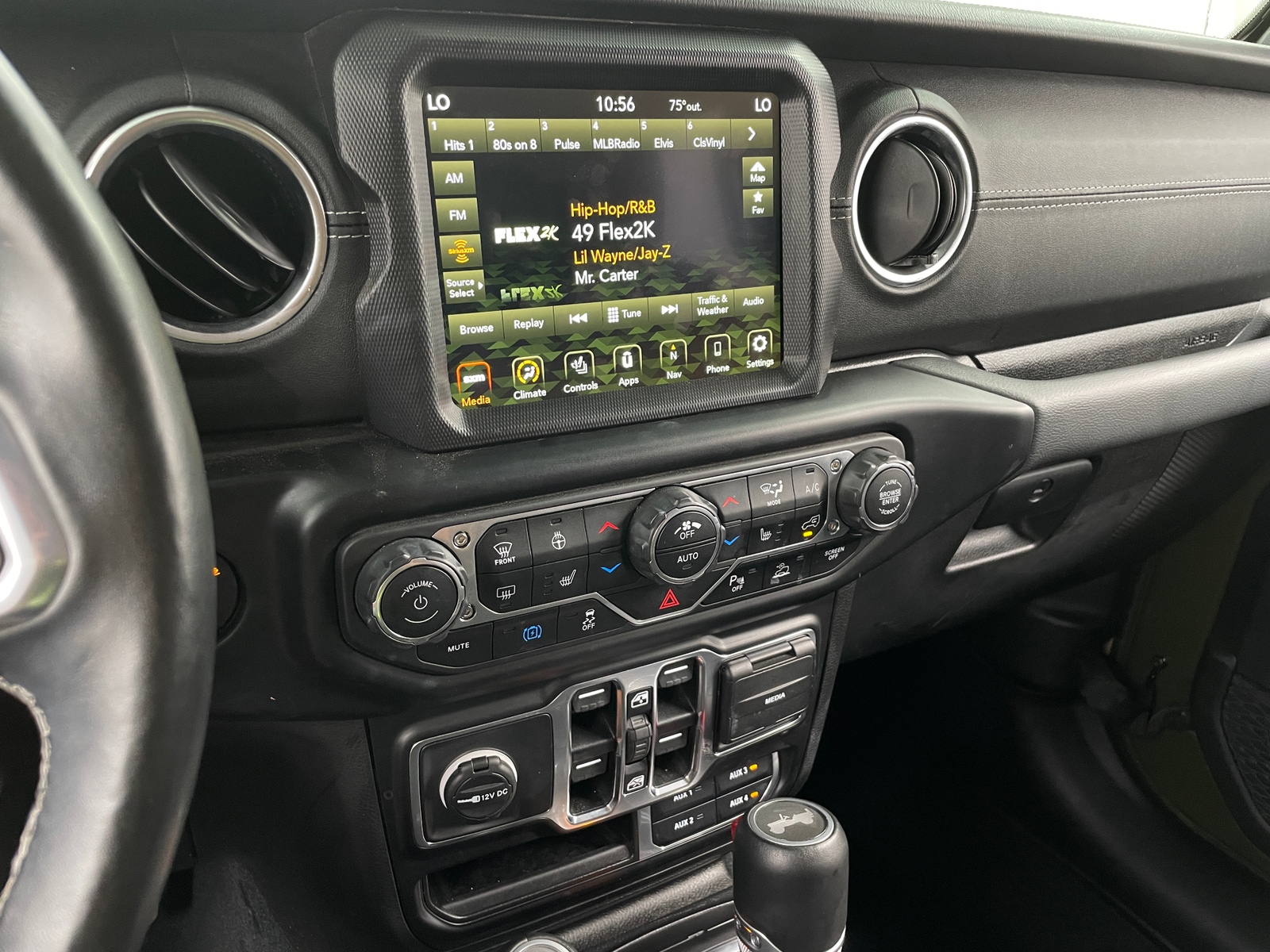 Thumbnail: 2022 Jeep Wrangler - 3