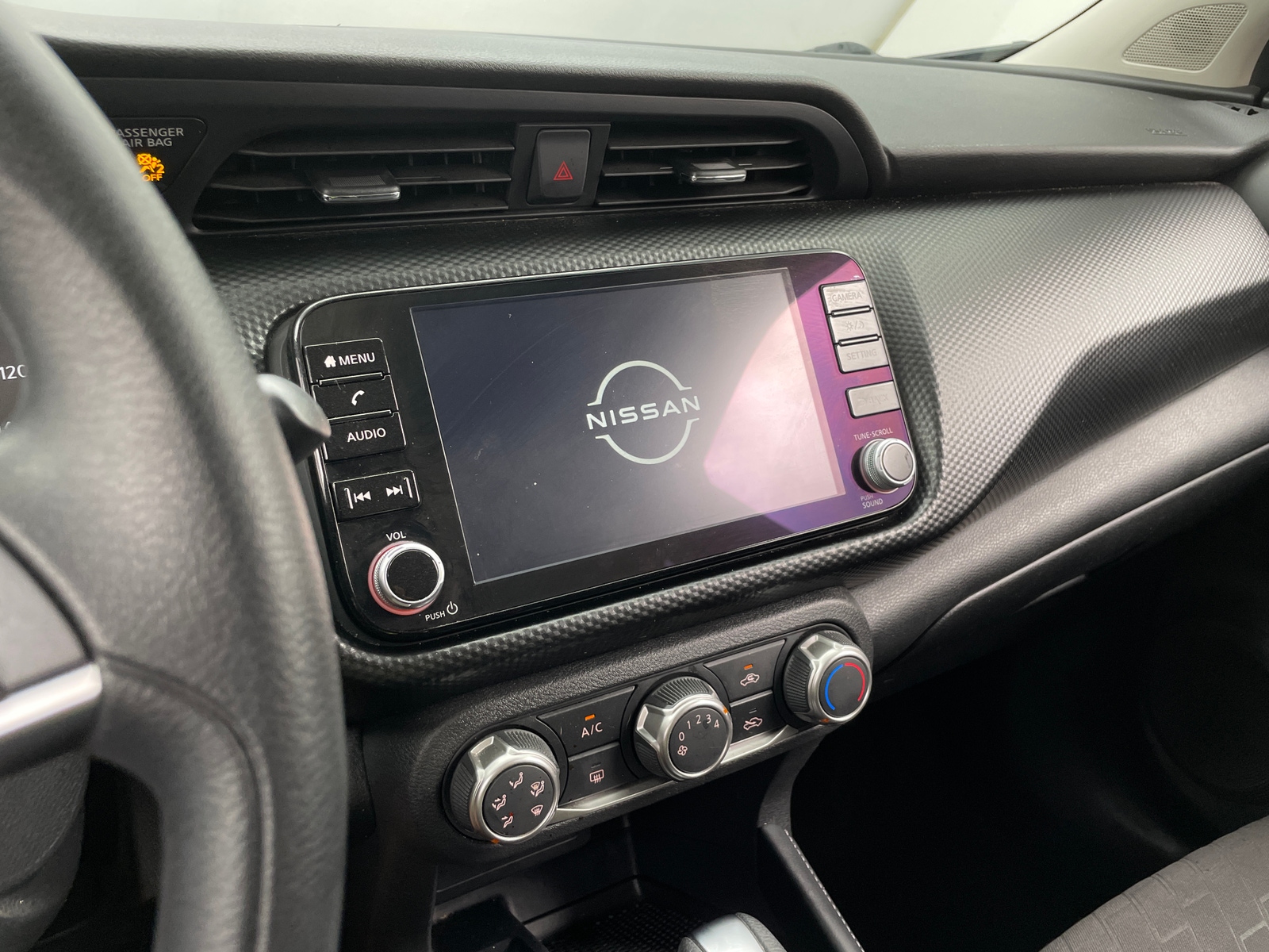 Thumbnail: 2023 Nissan Kicks - 4