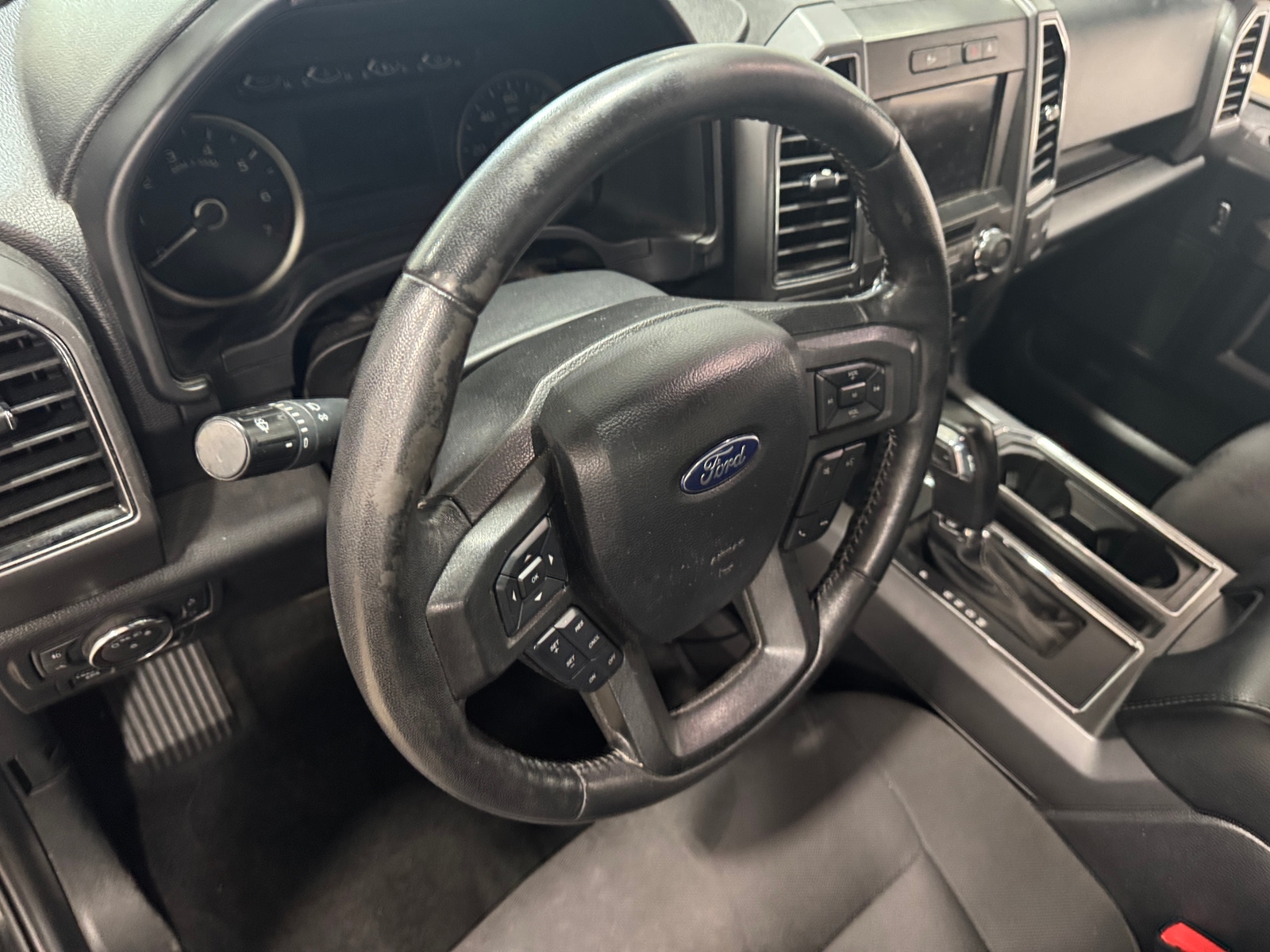 Thumbnail: 2020 Ford Econoline - 3