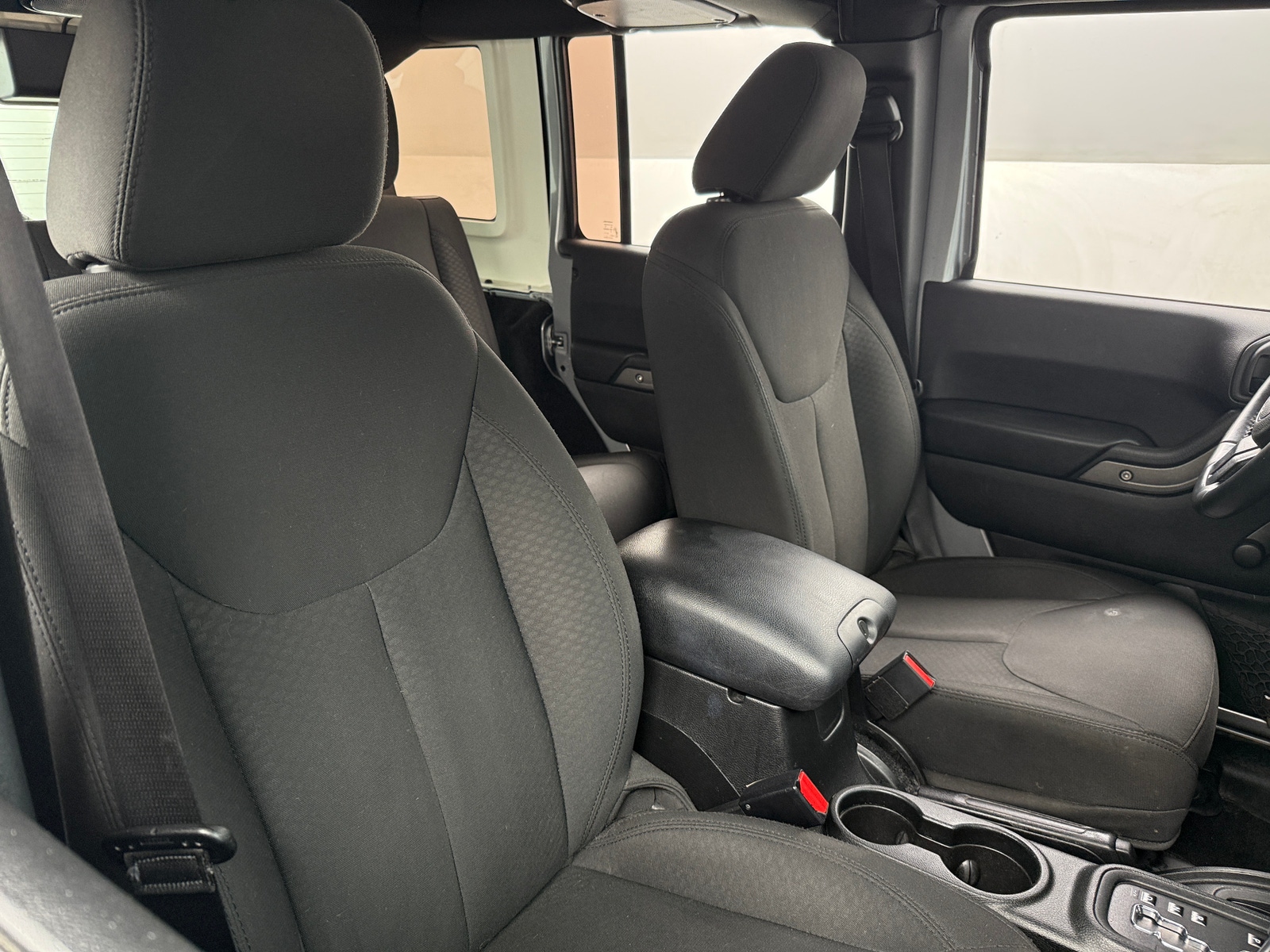 Thumbnail: 2016 Jeep Wrangler - 2