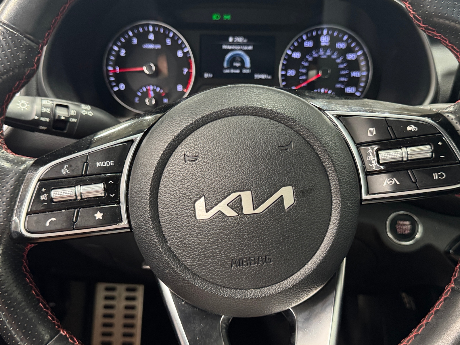 Thumbnail: 2024 Kia Forte - 4