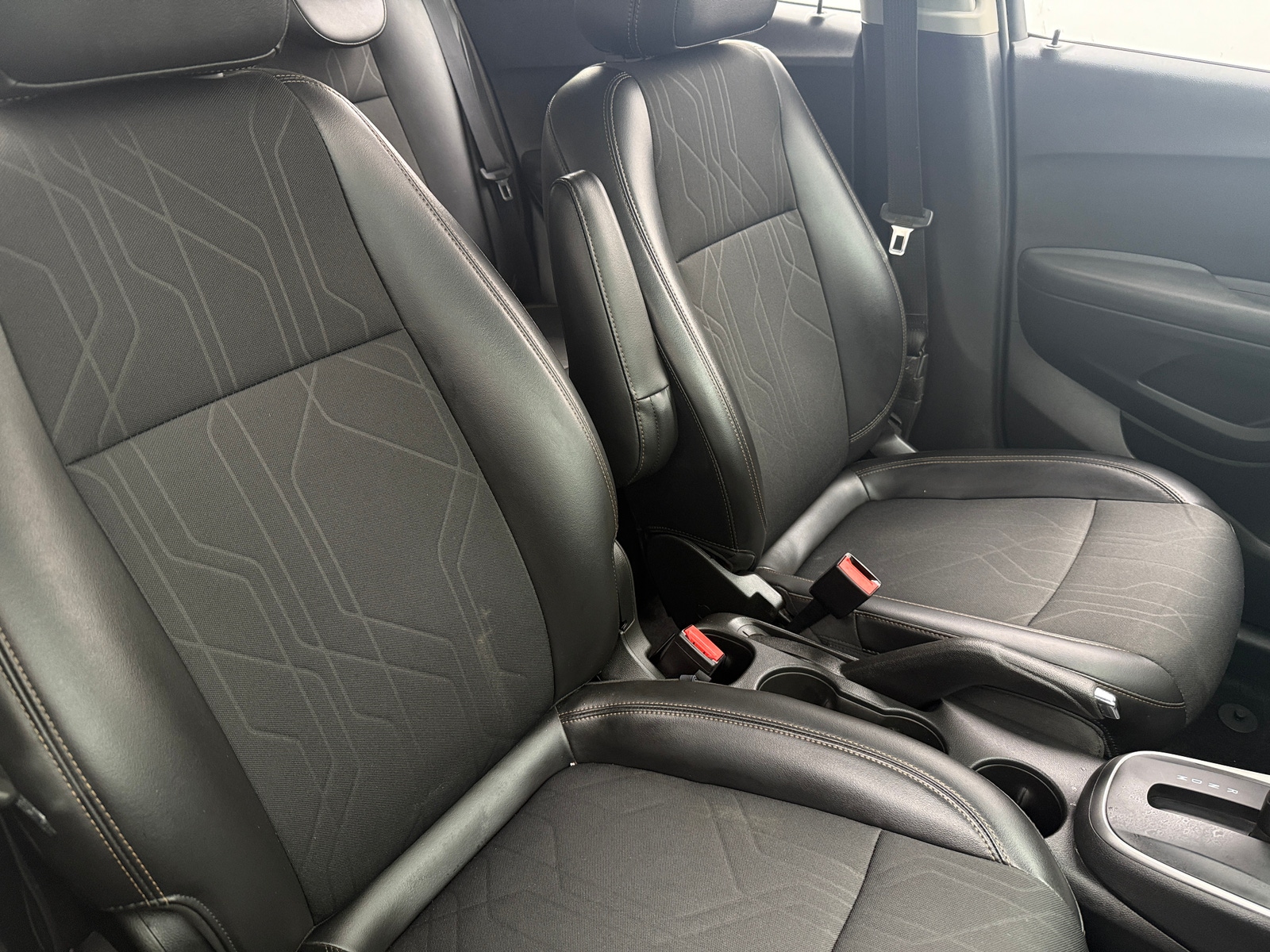 Thumbnail: 2017 Chevrolet Trax - 2