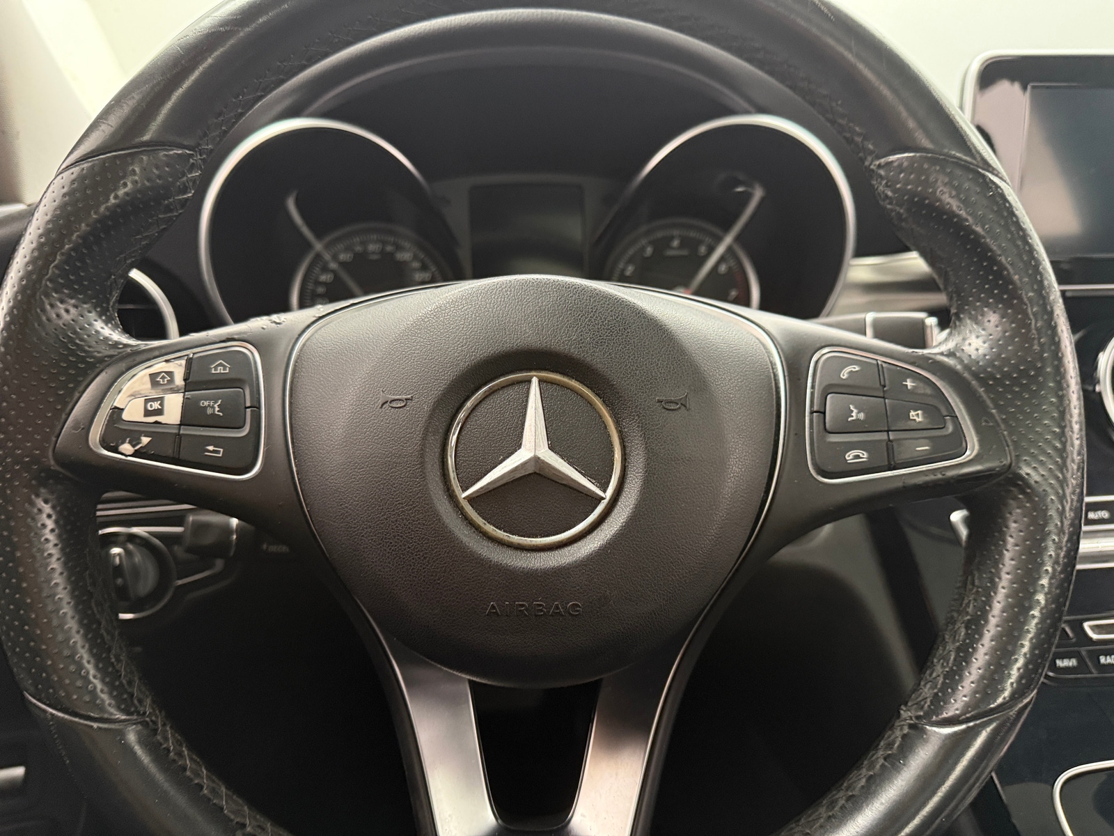 Thumbnail: 2016 Mercedes-Benz C-Class - 4