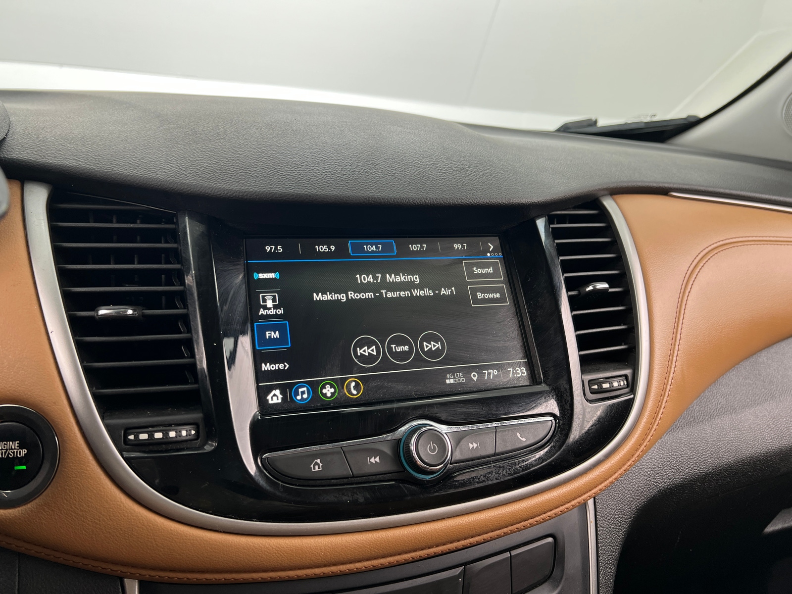 Thumbnail: 2018 Chevrolet Trax - 4