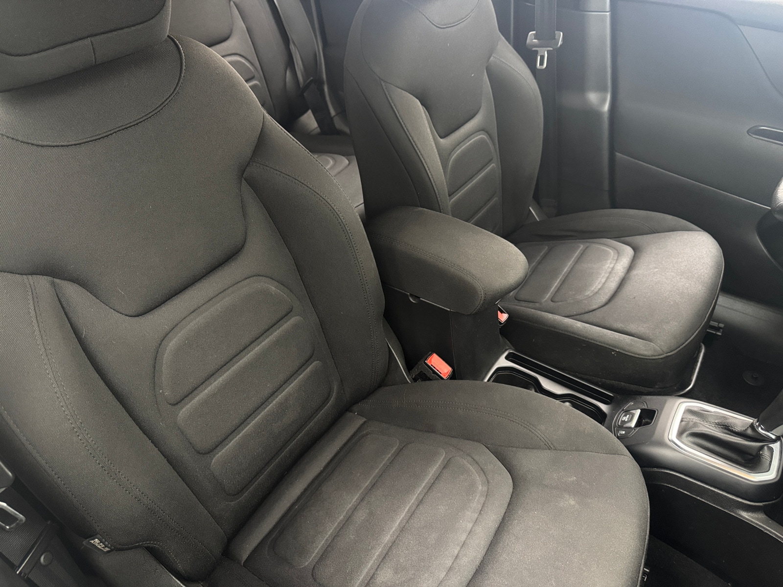 Thumbnail: 2018 Jeep Renegade - 2
