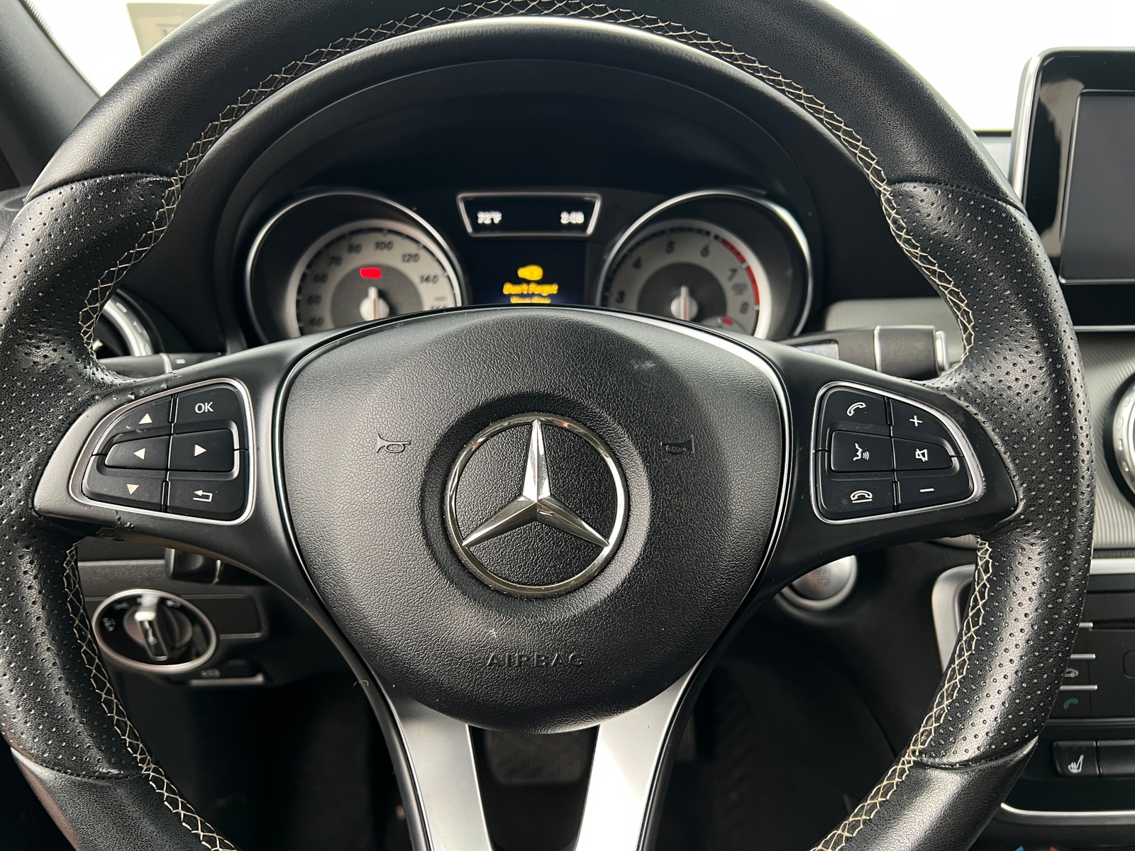 Thumbnail: 2017 Mercedes-Benz GLA - 4
