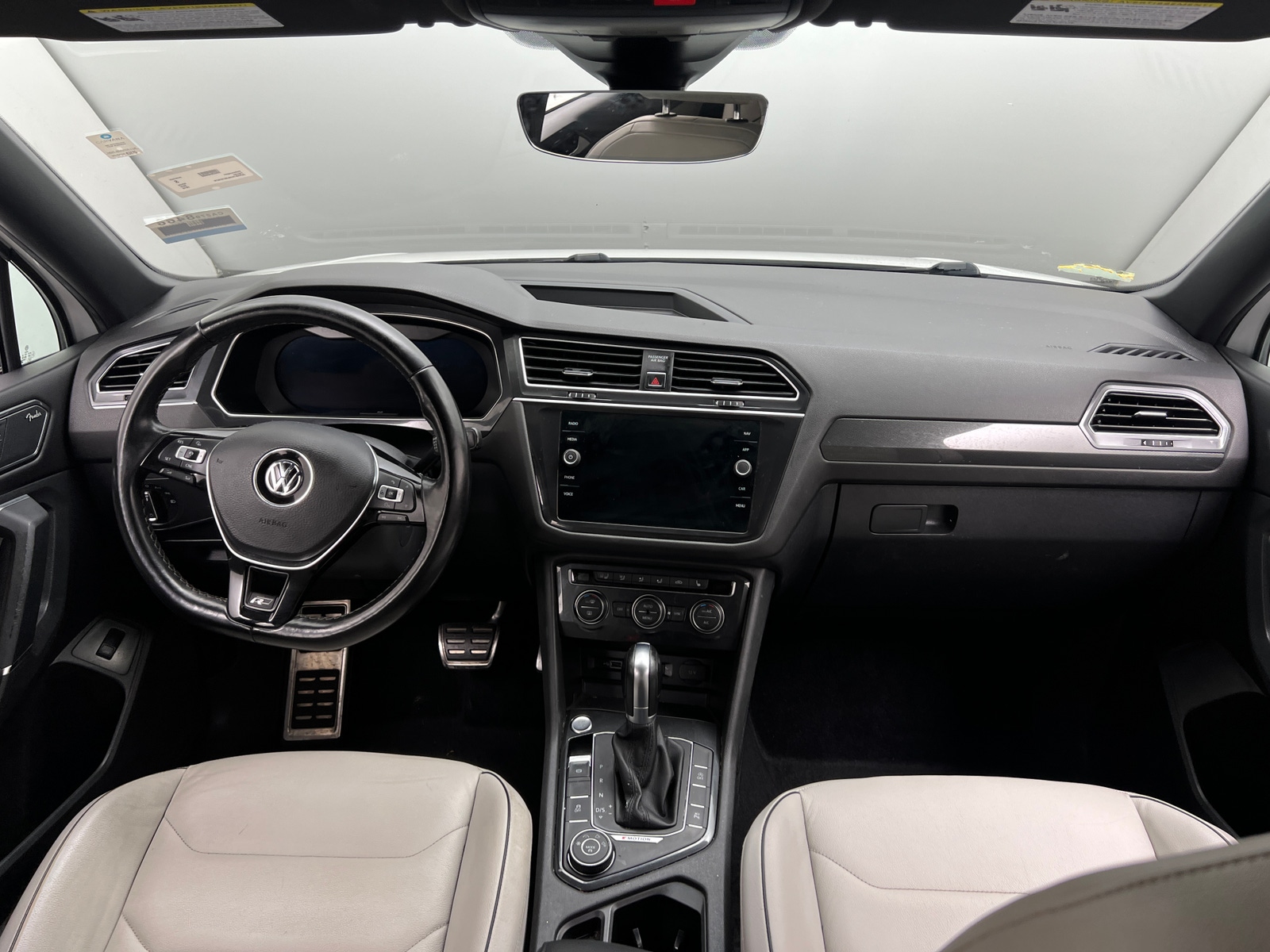 Thumbnail: 2018 Volkswagen Tiguan - 2