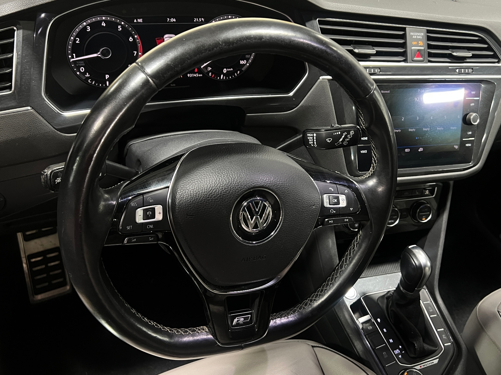 Thumbnail: 2018 Volkswagen Tiguan - 4
