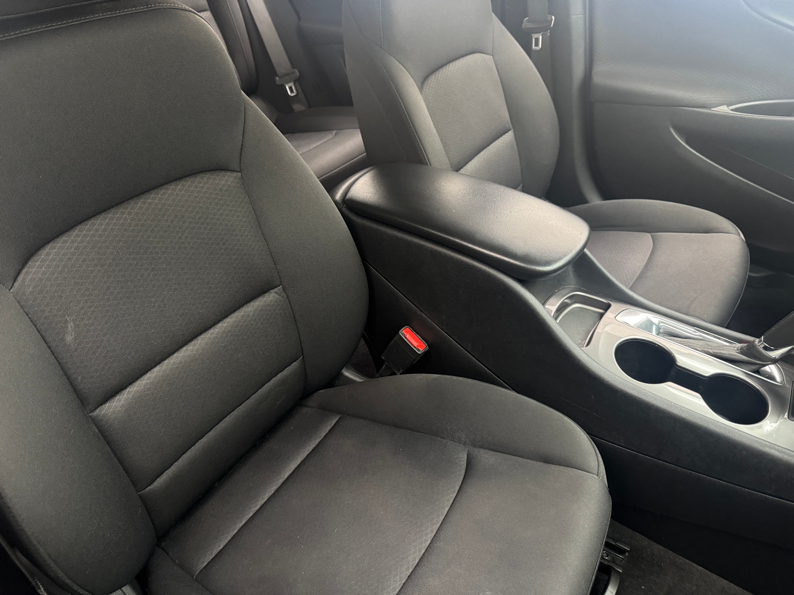 Thumbnail: 2020 Chevrolet Malibu - 2