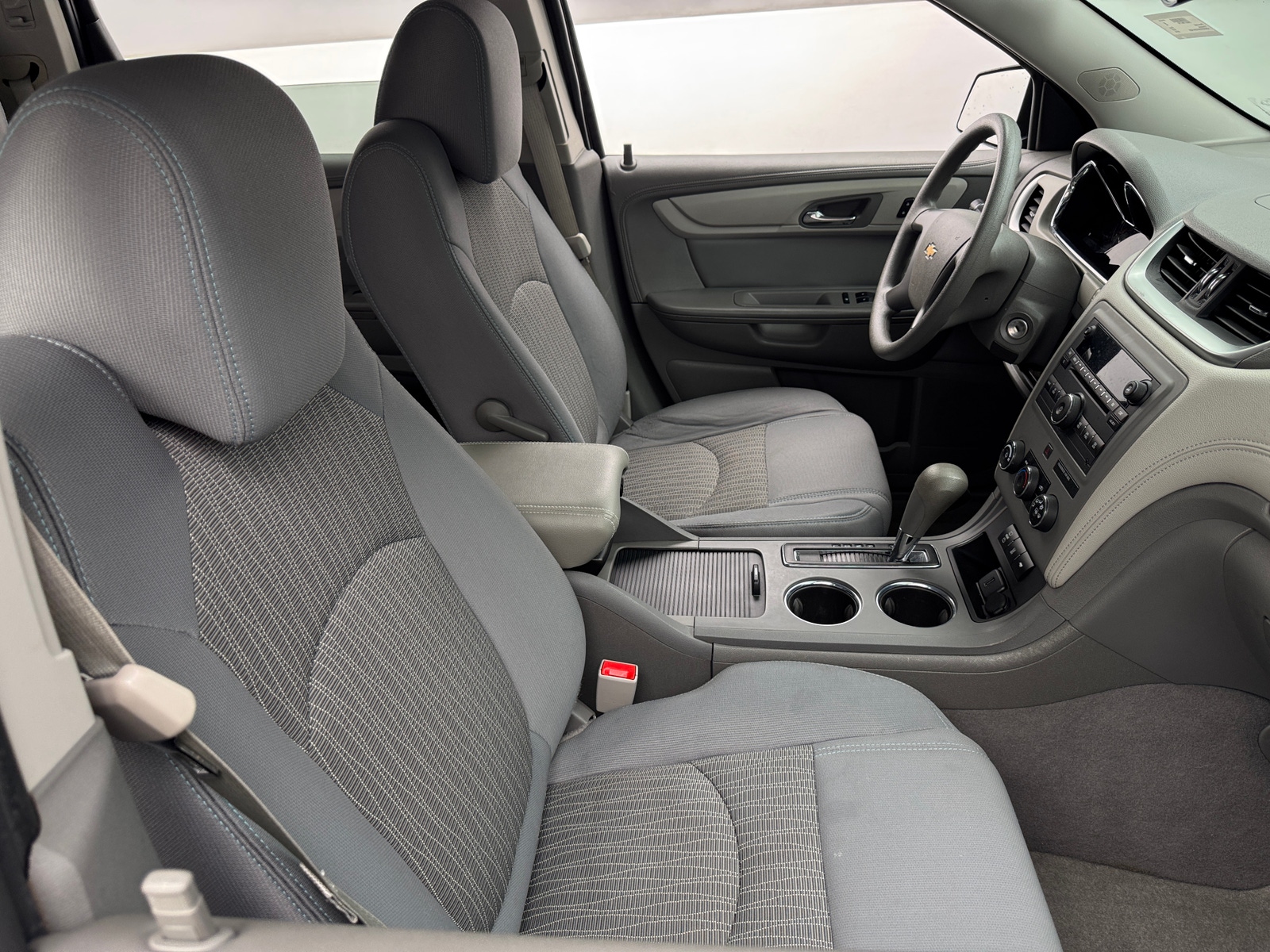 Thumbnail: 2015 Chevrolet Traverse - 2