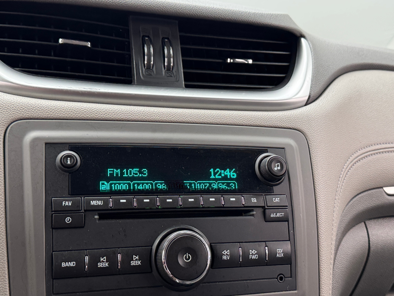 Thumbnail: 2015 Chevrolet Traverse - 4