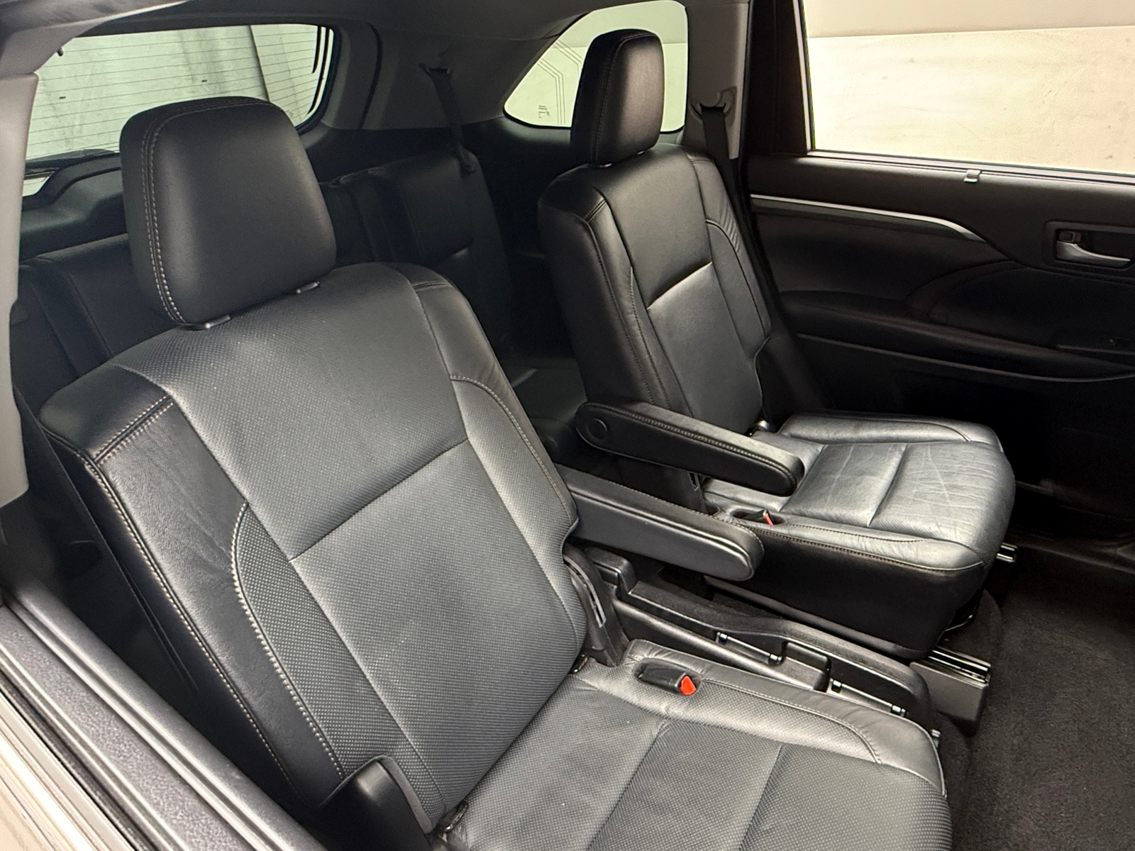 Thumbnail: 2019 Toyota Highlander - 5