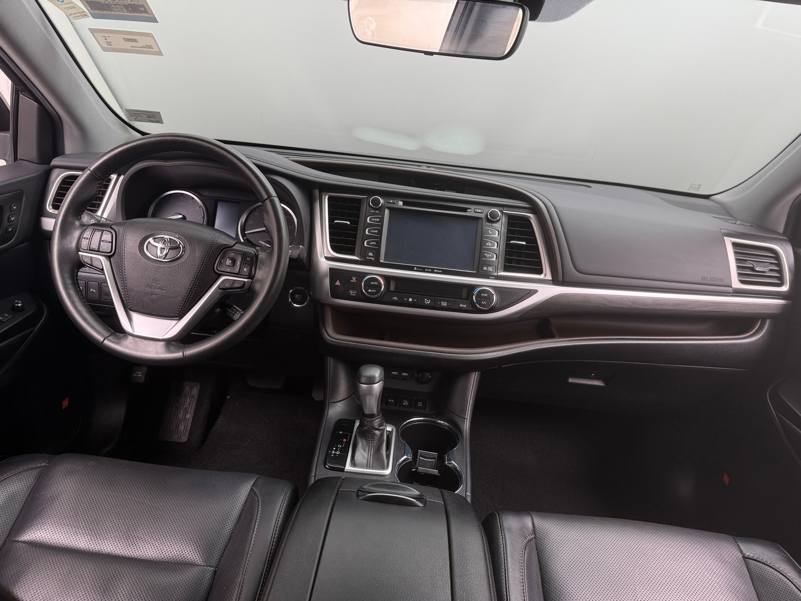 Thumbnail: 2019 Toyota Highlander - 2