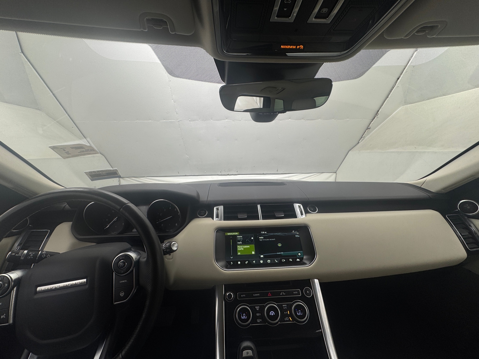 Thumbnail: 2017 Land Rover Range Rover Sport - 2