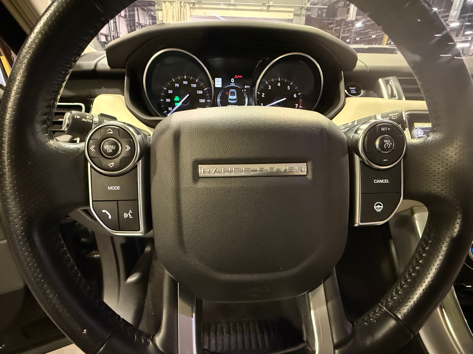 Thumbnail: 2017 Land Rover Range Rover Sport - 4