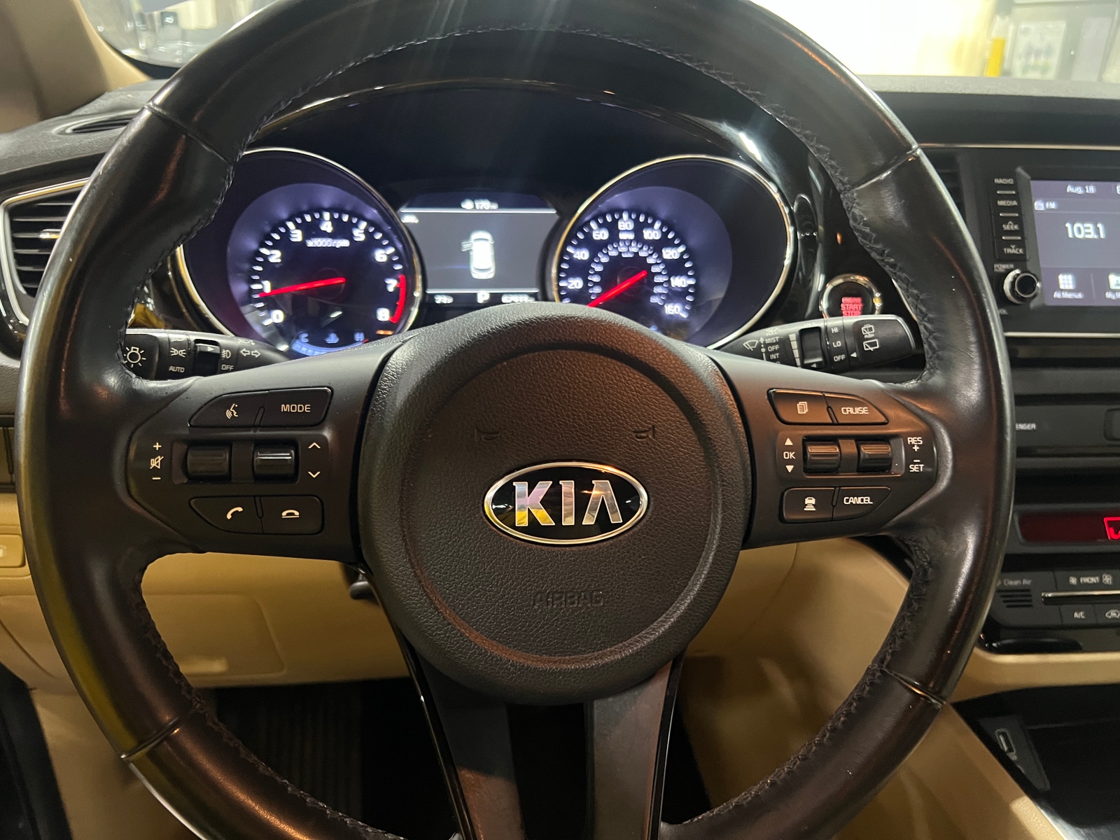 Thumbnail: 2021 Kia Sedona - 4
