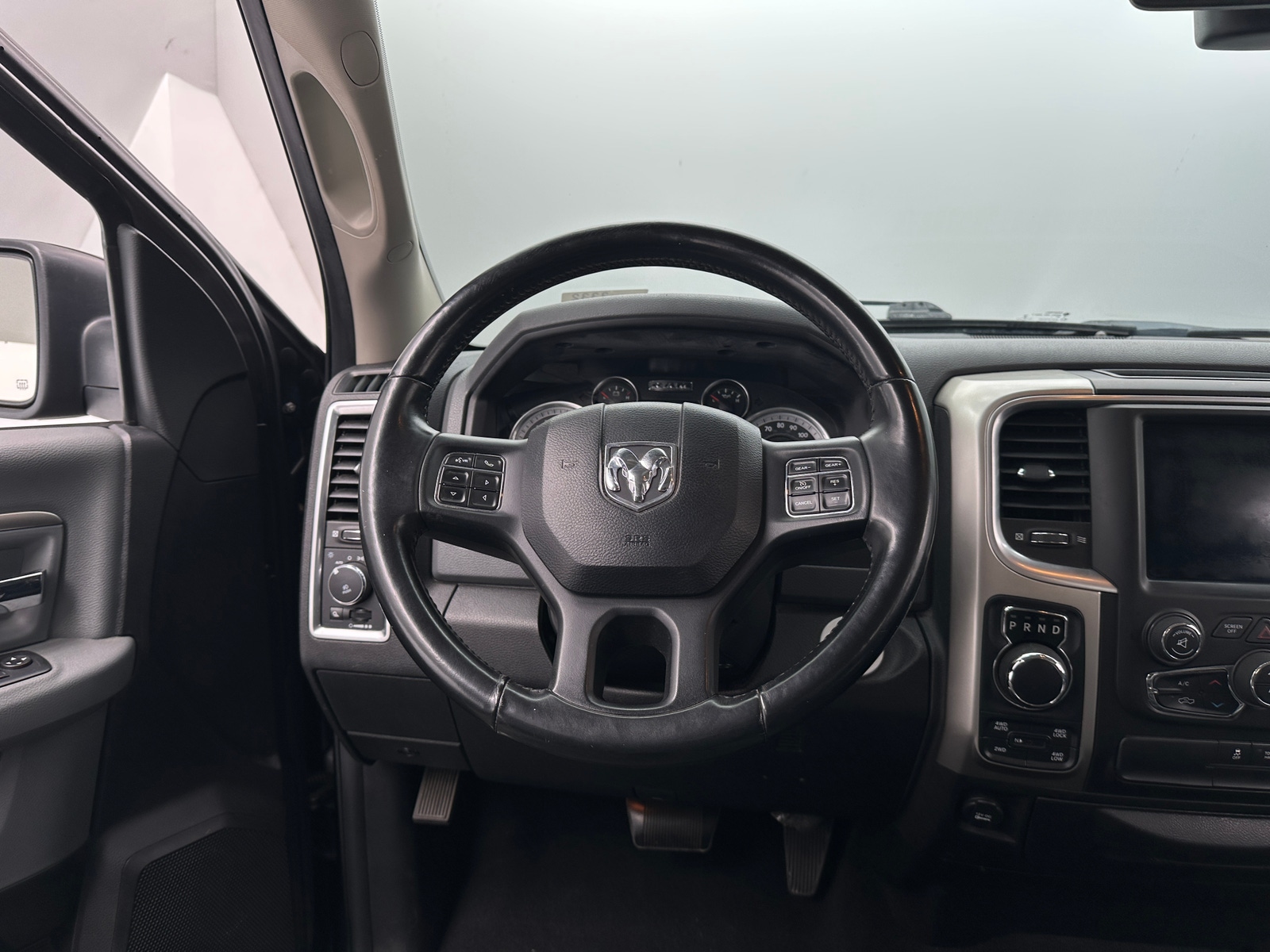 Thumbnail: 2019 RAM 1500 Classic - 5