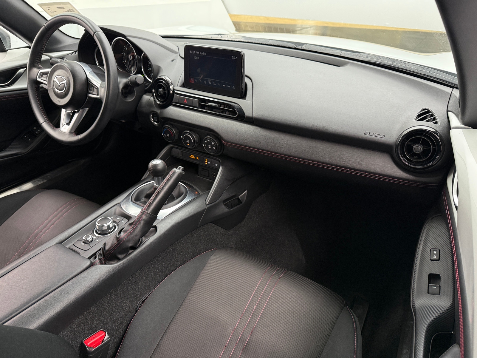 Thumbnail: 2018 Mazda MX-5 Miata - 3