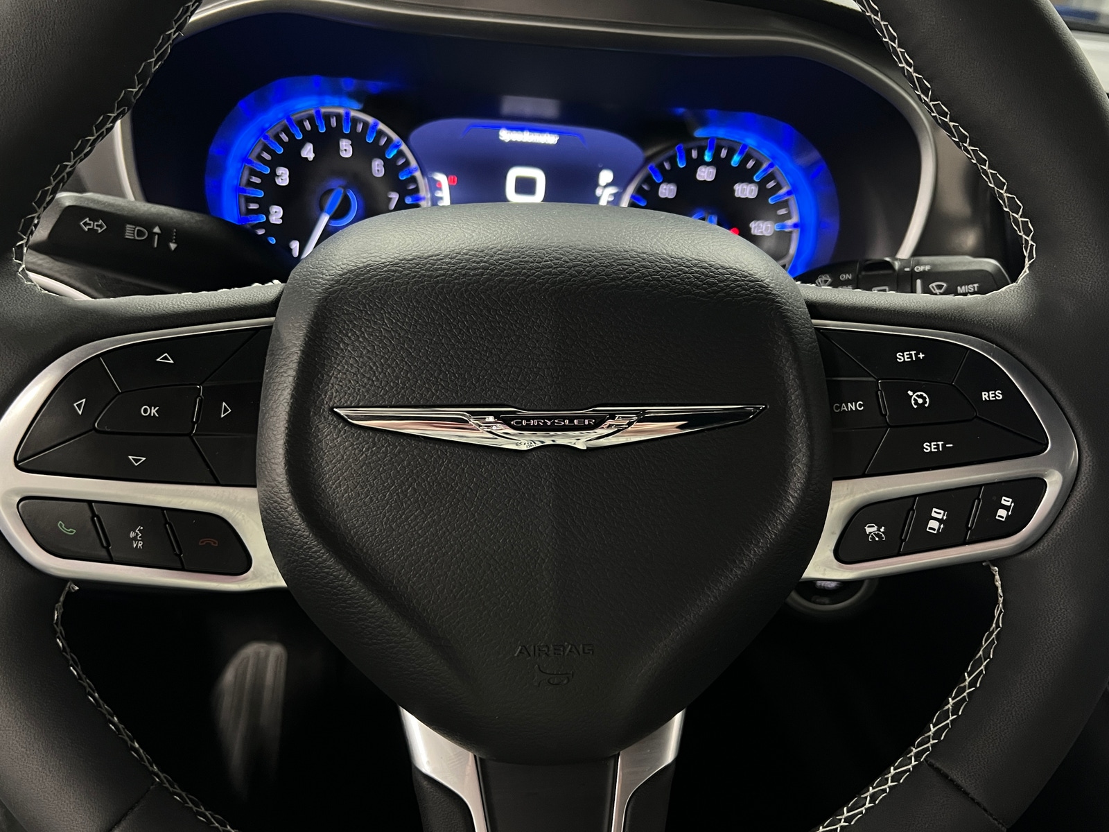 Thumbnail: 2025 Chrysler Voyager - 4
