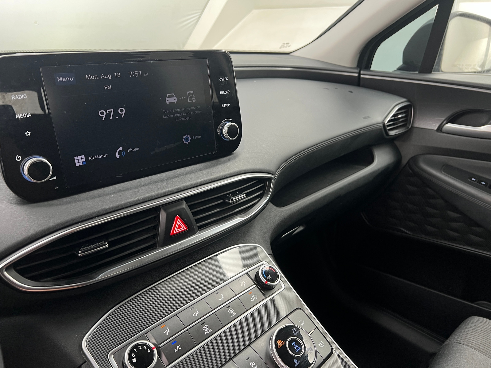 Thumbnail: 2021 Hyundai Santa Fe - 4