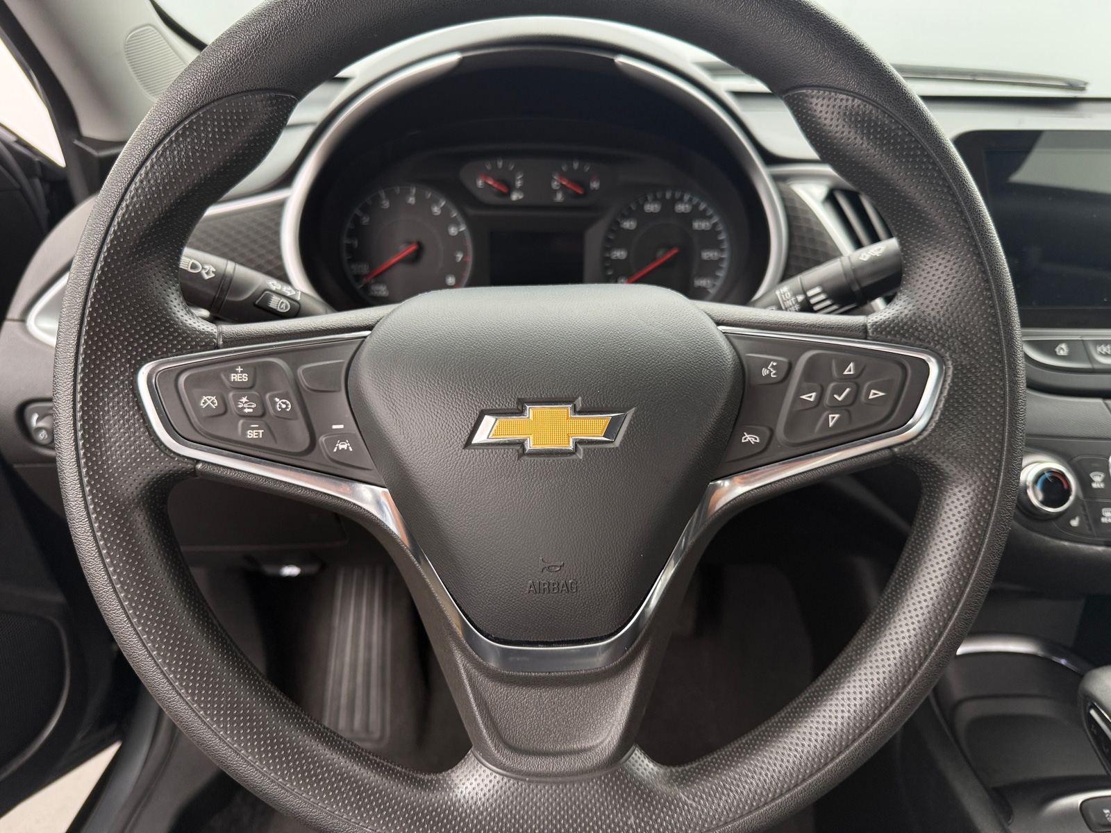 Thumbnail: 2024 Chevrolet Malibu - 5