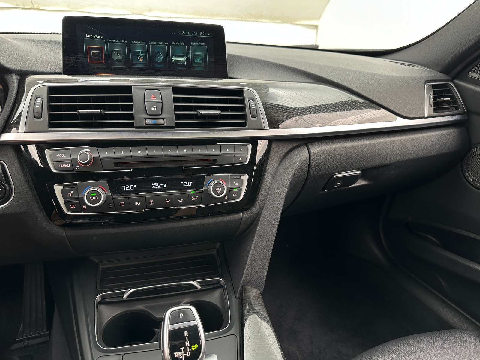 Thumbnail: 2017 BMW 3 Series - 3