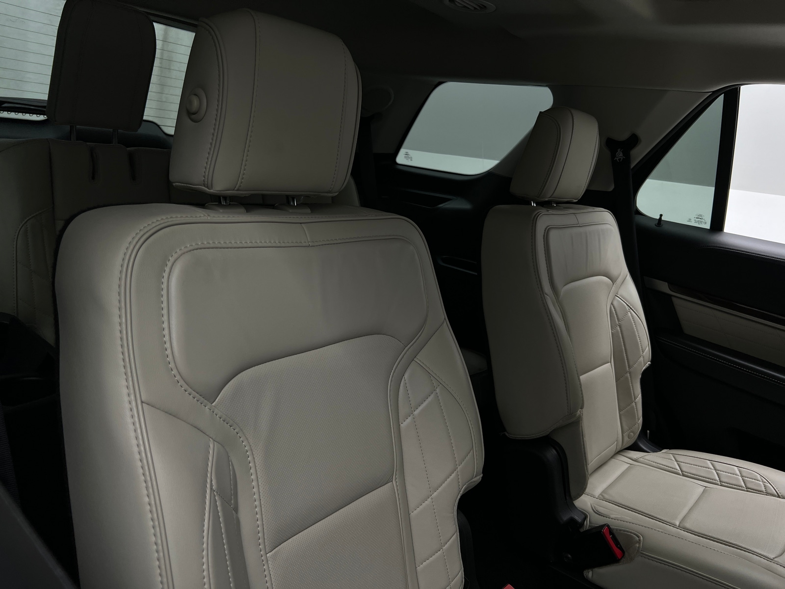 Thumbnail: 2017 Ford Explorer - 5