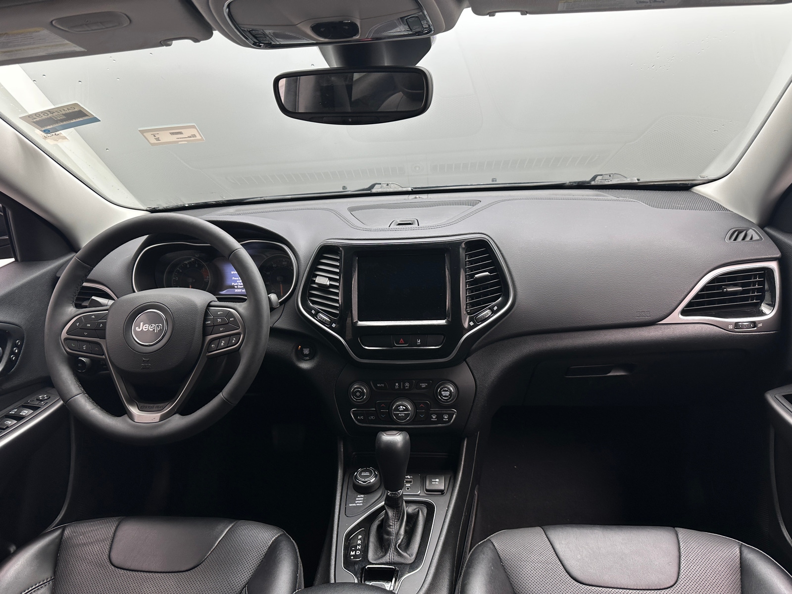 Thumbnail: 2022 Jeep Cherokee - 2