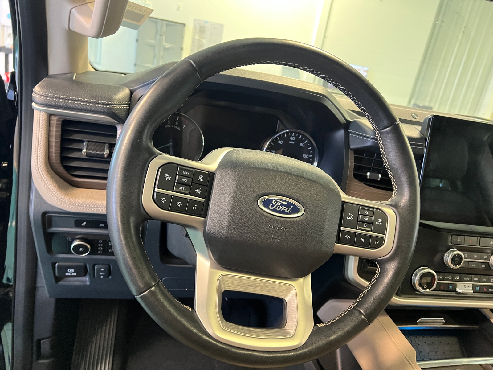 Thumbnail: 2024 Ford Expedition MAX - 4