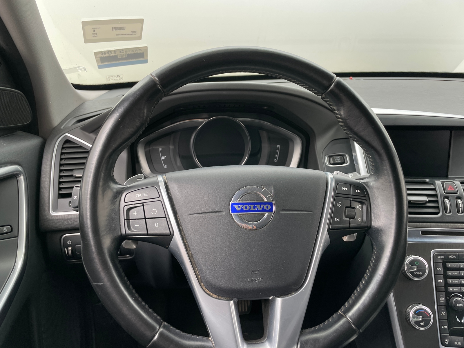 Thumbnail: 2015 Volvo XC60 - 4