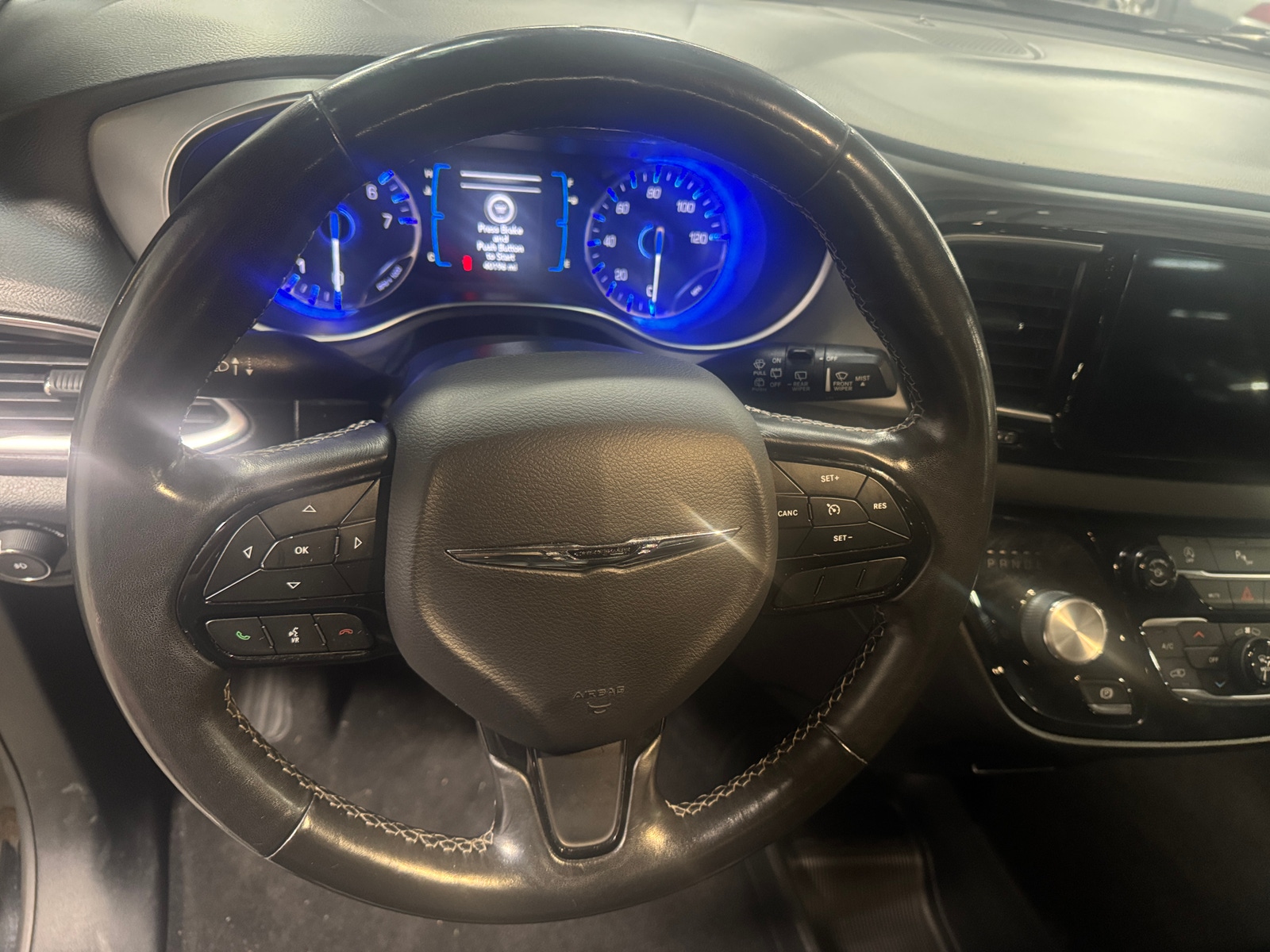 Thumbnail: 2019 Chrysler Pacifica - 4