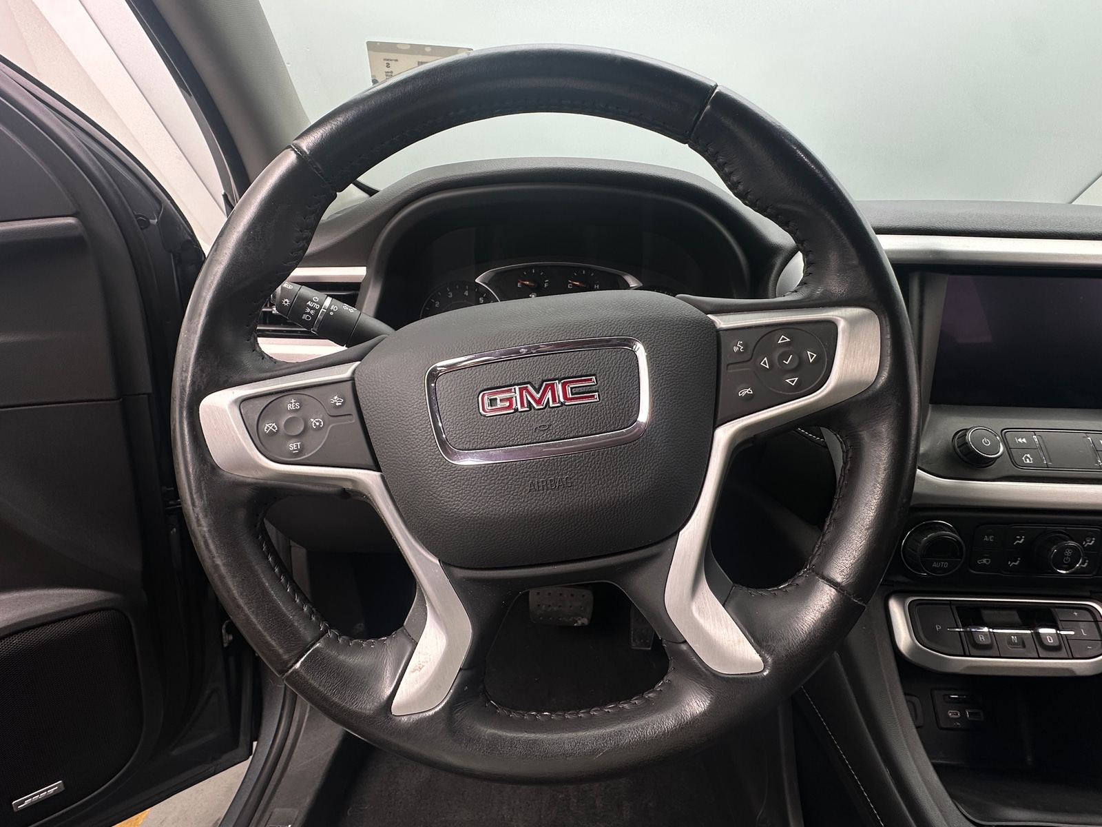 Thumbnail: 2021 GMC Acadia - 4