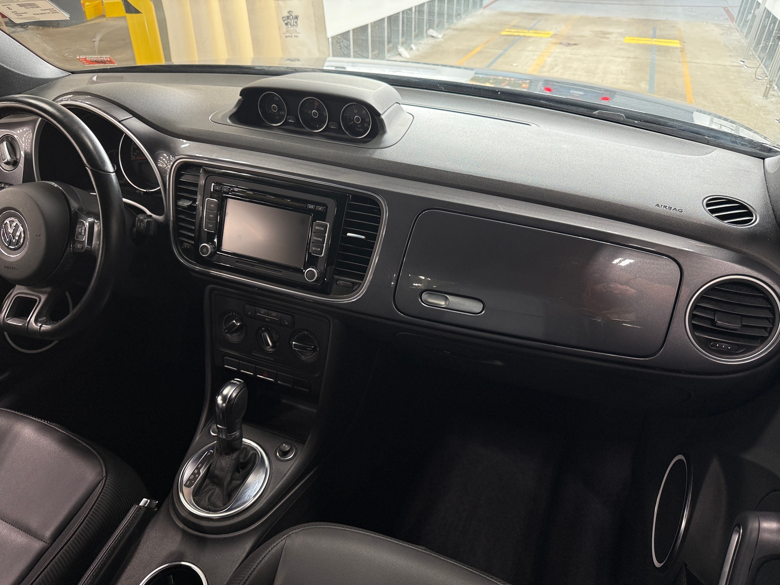 Thumbnail: 2013 Volkswagen Beetle - 2