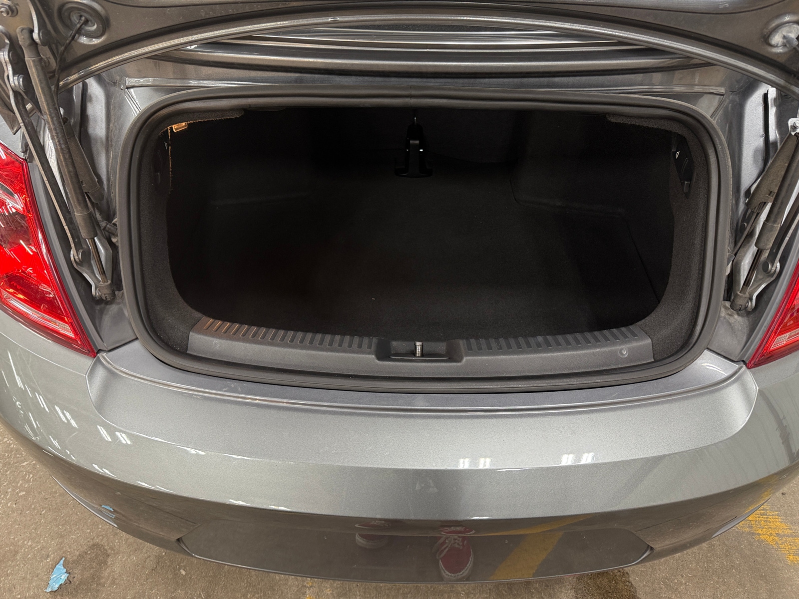 Thumbnail: 2013 Volkswagen Beetle - 6