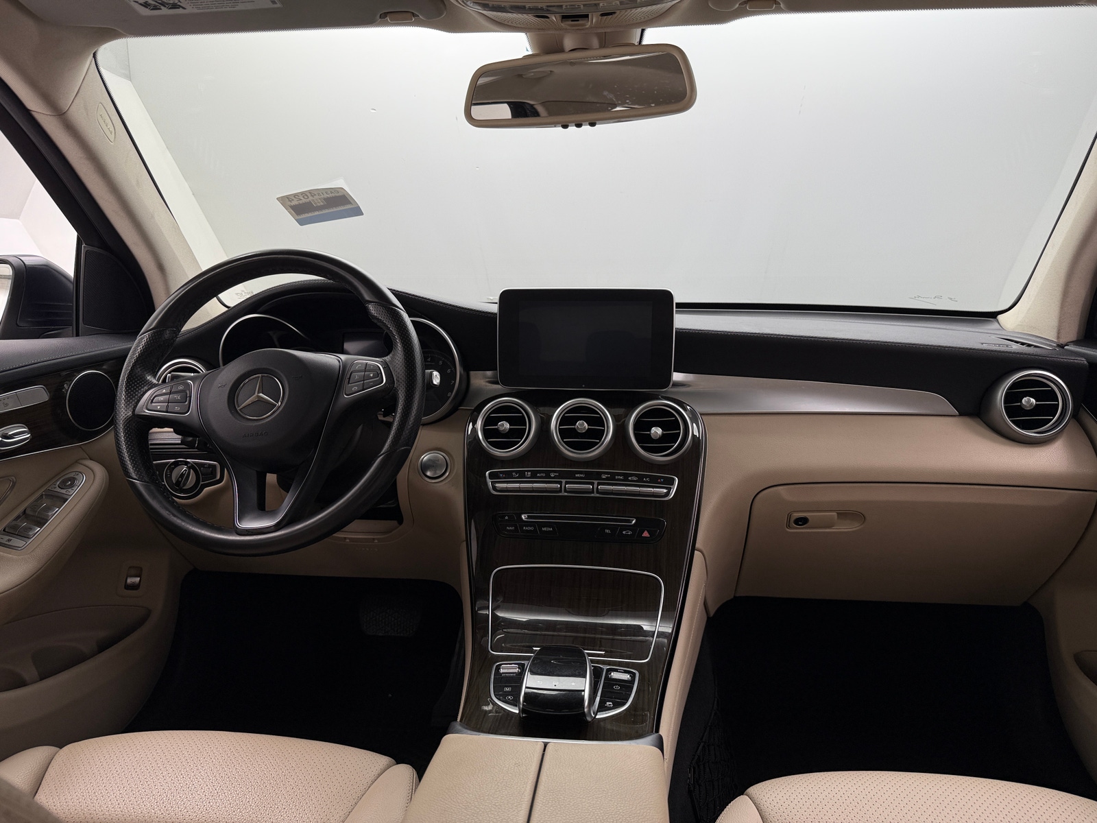 Thumbnail: 2016 Mercedes-Benz GLC - 2