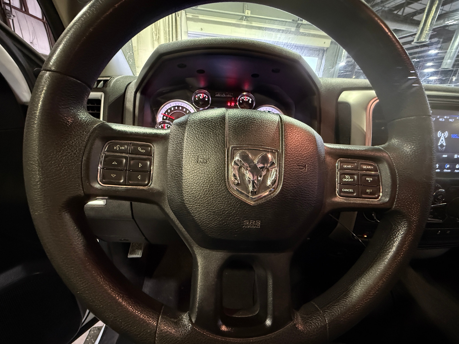Thumbnail: 2019 RAM 1500 Classic - 5