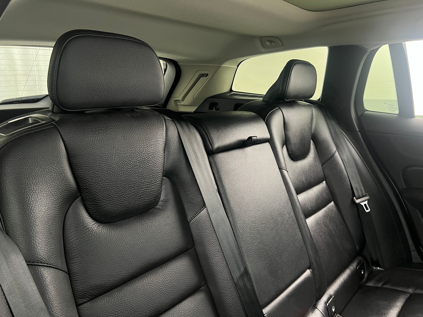 Thumbnail: 2023 Volvo V60 - 5