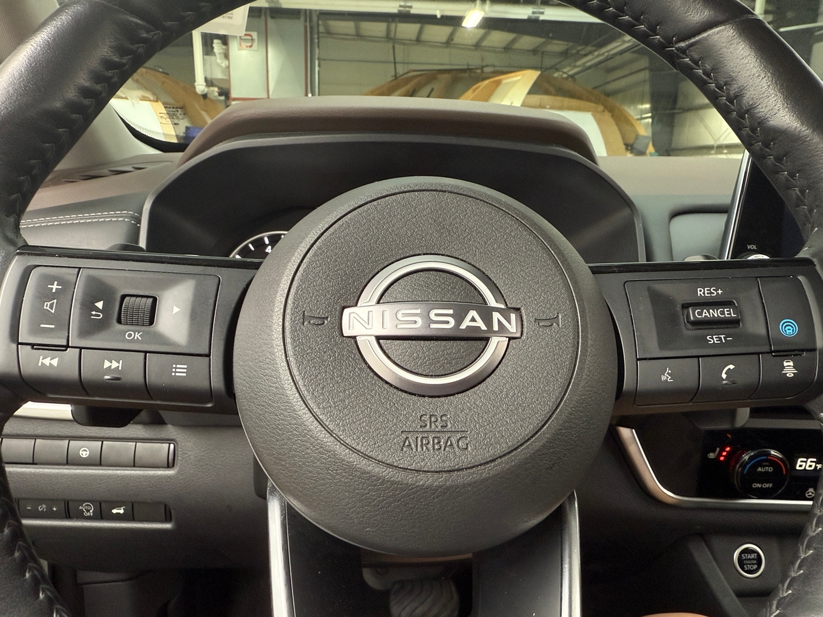 Thumbnail: 2023 Nissan Rogue - 4