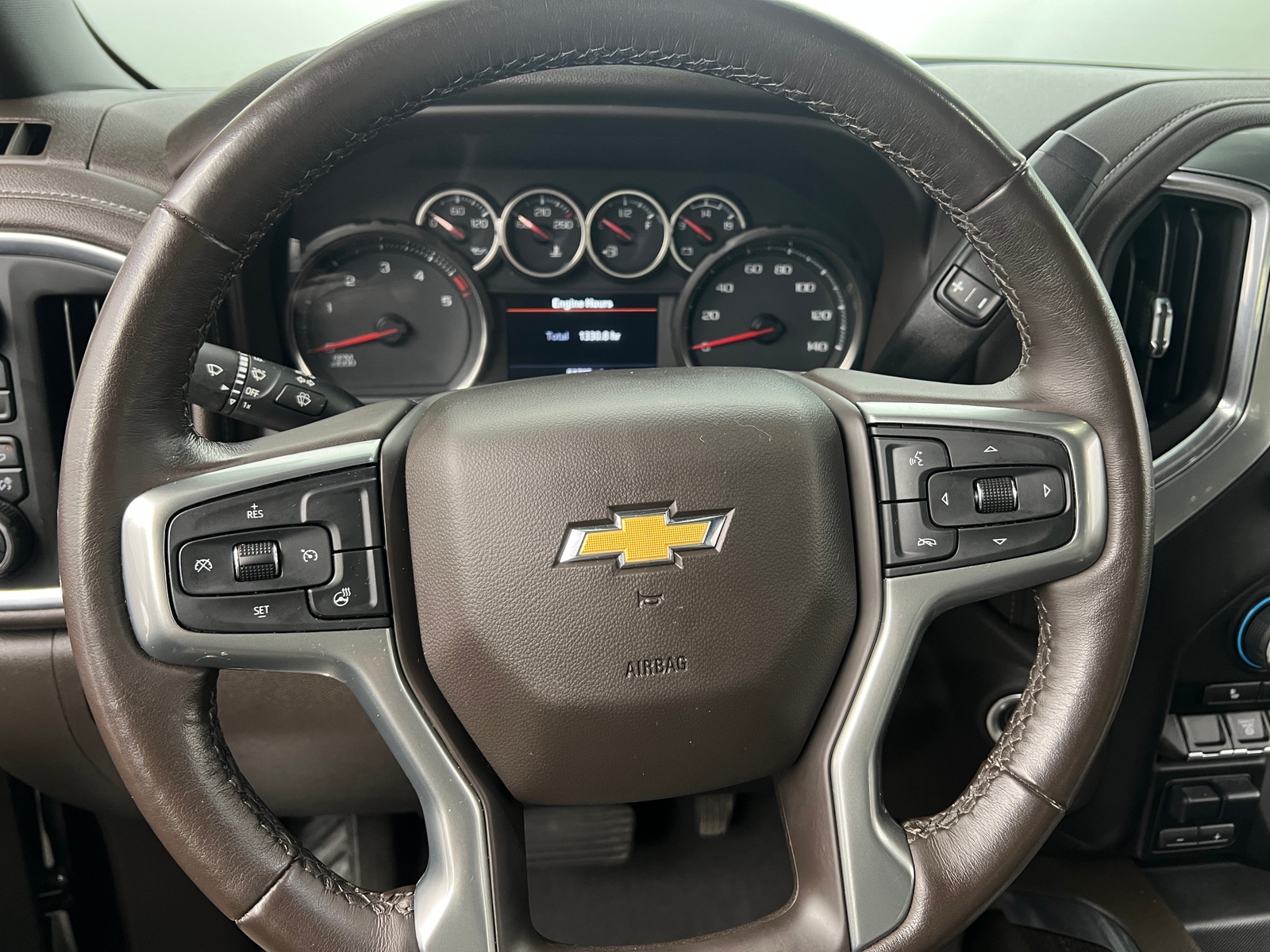Thumbnail: 2022 Chevrolet Silverado 2500 - 4