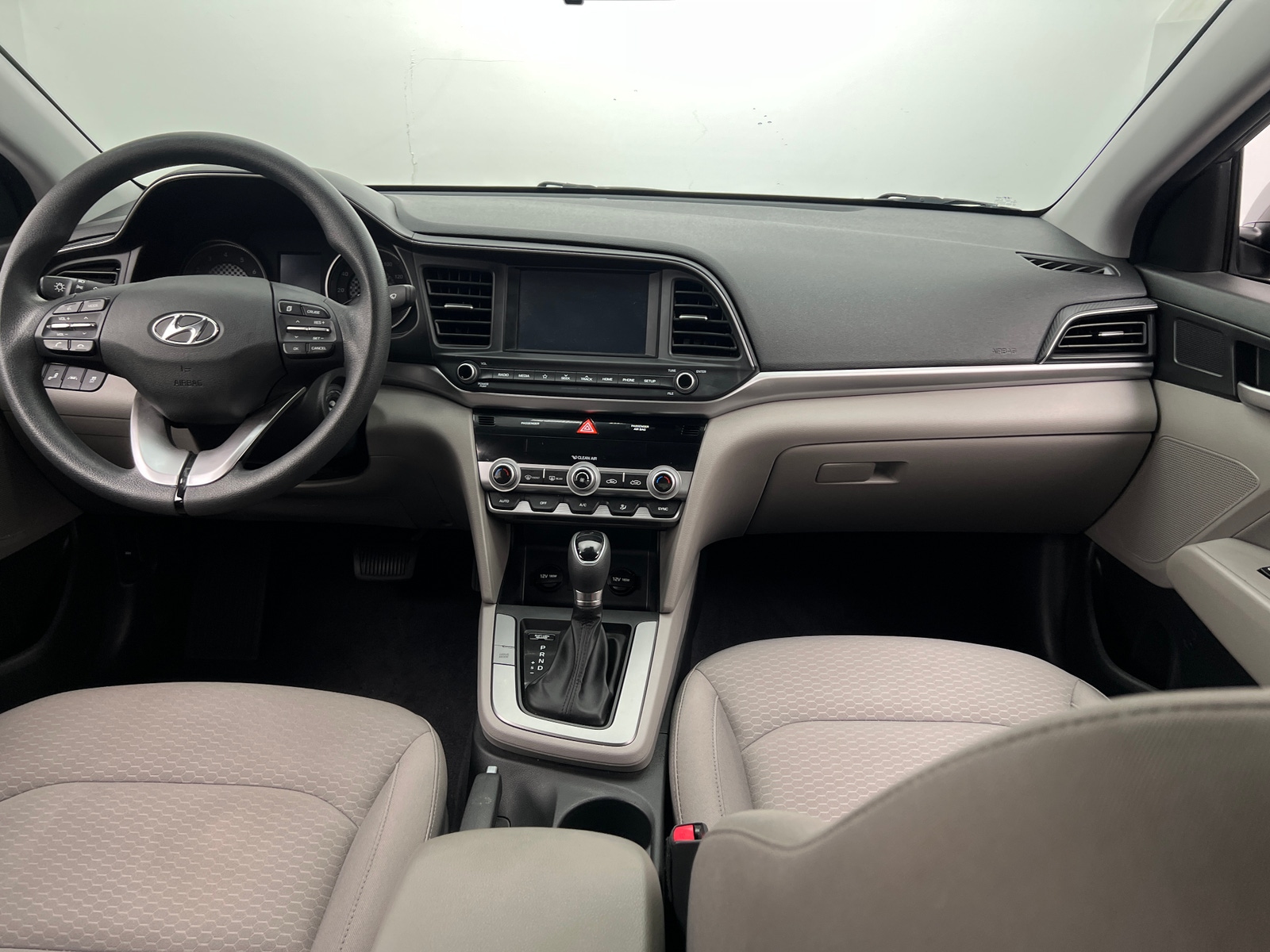 Thumbnail: 2020 Hyundai Elantra - 3
